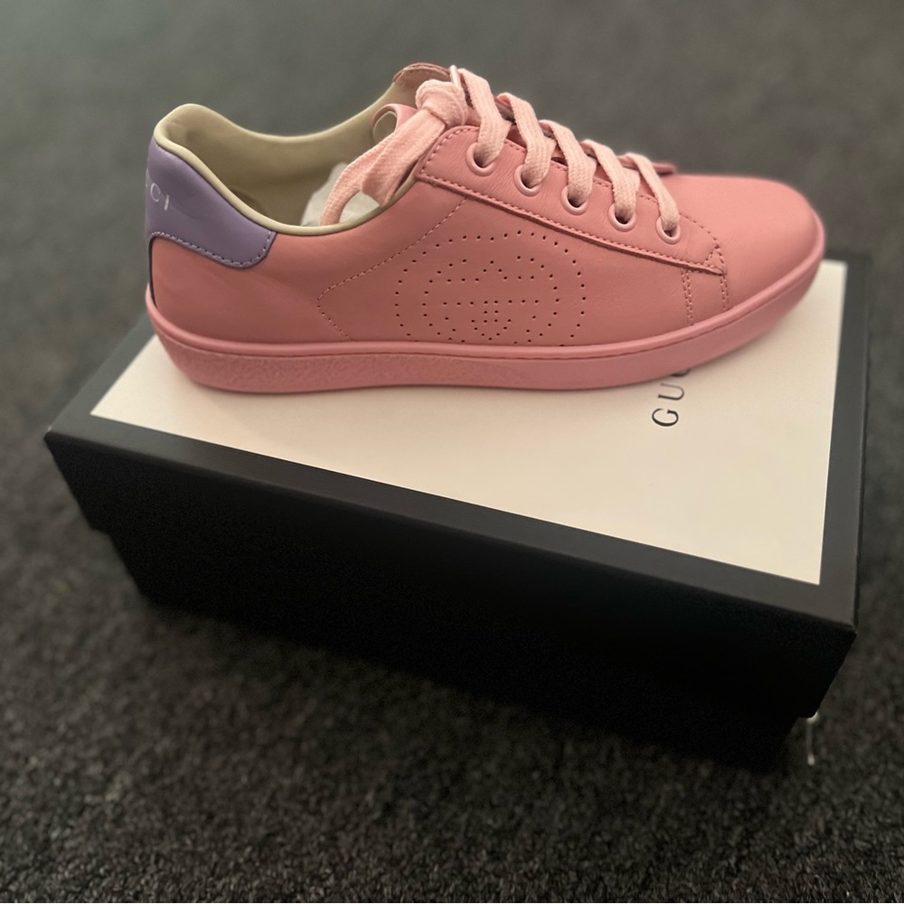 Gucci - Picture 2 of 5